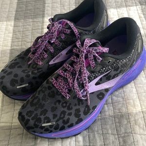 Womens brooks ghost 8.5